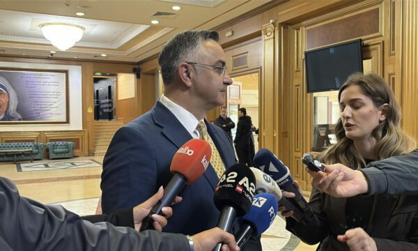 Tahiri: Procesi për president unifikues ishte spektakël politik, pa konsultim real