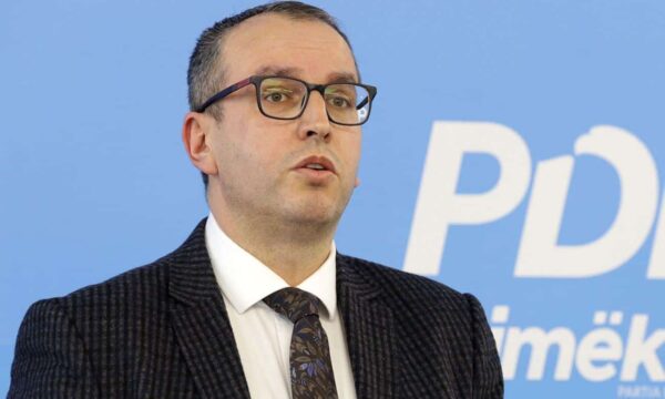 Gjoshi – Kurtit: Pse gjithë kjo nervozë, sot u ktheve në atë që ishe gjithmonë -njeri me molotov në dorë