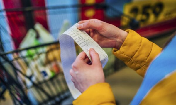 Shtrenjtohen pemët, perimet e mishi, ASK njofton për rritje të inflacionit: 6.7% për një vit, 1.5% vetëm nga muaj i kaluar