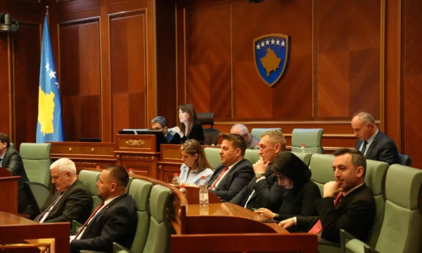 VV merr edhe një paralajmërim, votimi pa 2/3 për Presidentin shkelje flagrante e Kushtetutës