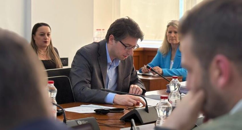 Miratohet projektligji për shërbimet e pagesave, Murati: Ulet kostoja e shërbimeve të pagesave