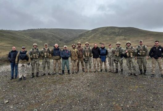 Ushtarë nga Austria, Italia dhe Rumania zhvillojnë trajnim për asgjësimin e mjeteve shpërthyese në Kosovë