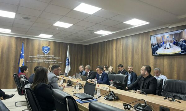 S’ka kuorum, dështon sërish zgjedhja e kryesuesit të ri të KGJK-së