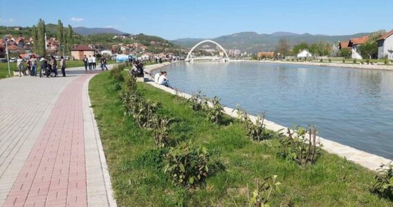 Bie një foshnje në Liqenin Akumulues në Mitrovicë, shpëtohet e gjallë