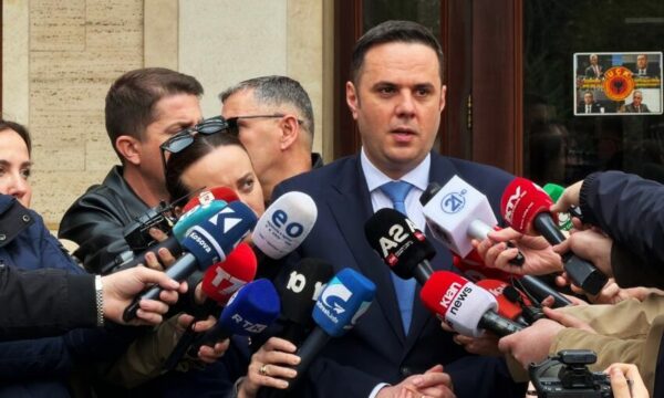 Abdixhiku tregon a ka mundësi për bashkëpunim me Kurtin pas zgjedhjeve të reja