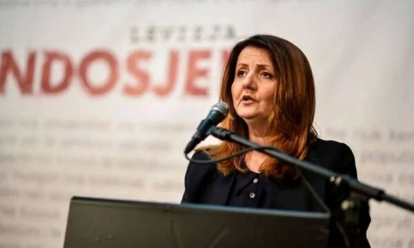Kollçaku e anashkalon Osmanin, i “qorton” partitë “institucionaliste” që s’po gjejnë emra unifikues