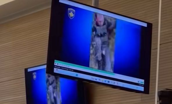 Publikohen pamjet në Gjykatë: Momenti kur terroristi serb tenton të ikë në Banjskë, kapet nga Policia e Kosovës
