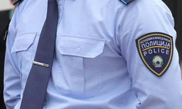 Alarme për bomba në disa shkolla në Shkup, policia në terren