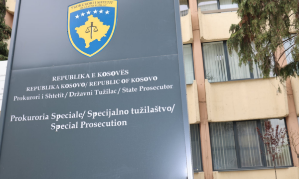 Arrestohet një person i dyshuar për krime lufte në komunën e Kaçanikut