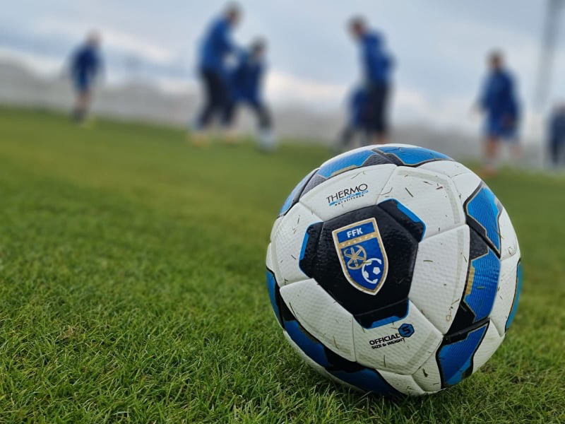 Tri super ndeshje sot në Superligë