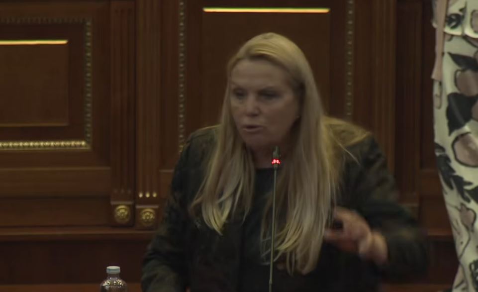 Situata në shëndetësi, Kadrijaj-Vitisë: Po bëni propagandë