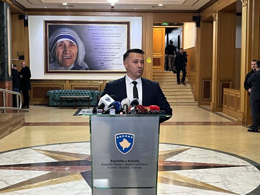 “Shpëtimtar për situatën”, Berisha bën thirrje që Murat Jashari të jetë kandidat për president