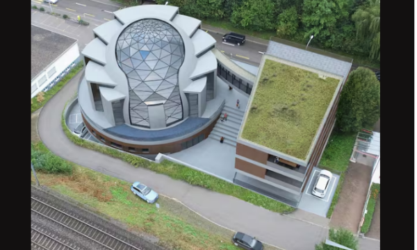 Zhvillime në mërgatë – Shqiptarët po planifikojnë të ndërtojnë xhami 15 milionë frangëshe në St. Gallen, Blick: Iniciuesit ende po heshtin