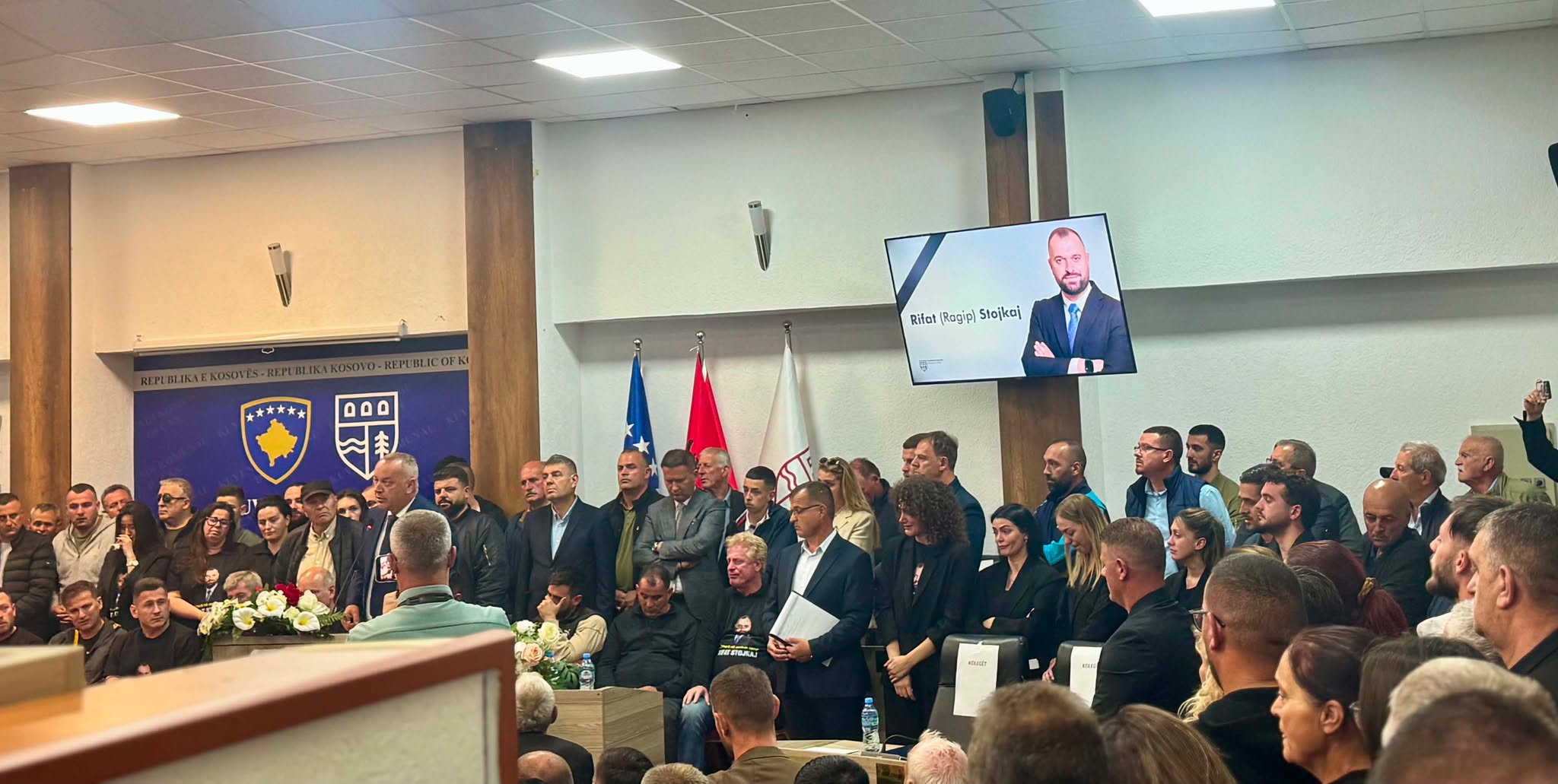 Komuna e Deçanit mban Akademi Përkujtimore për Rifat Stojkaj