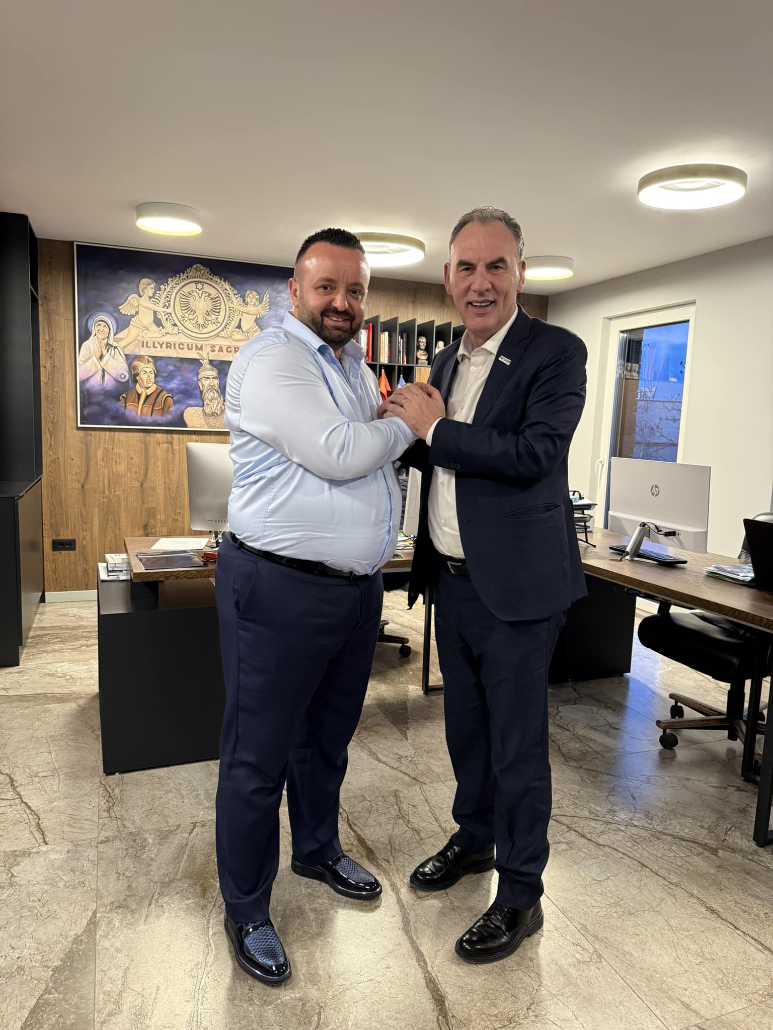Qëndrim Kryeziu: Me Fatmir Limajn në listën e Partia Demokratike e Kosovës fitohen edhe 7–8 deputetë më shumë; ftesë për bashkim edhe për Ramush Haradinaj dhe partitë kombëtare