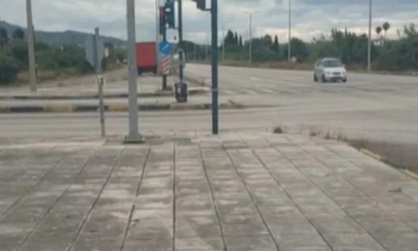 Aksident fatal në Greqi, humb jetën 55-vjeçari shqiptar, përplaset nga kamioni