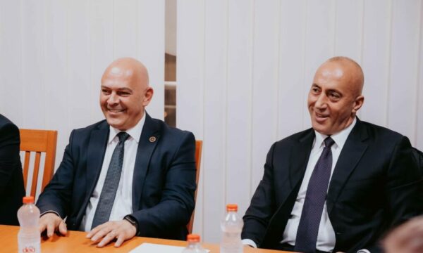 Haradinaj: 128 është numri i AAK-së, qytetarët kanë mundësi të zgjedhin ekipin e dëshmuar që i prin Ardian Gjini