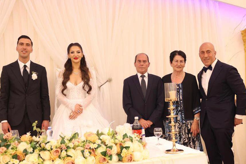 Sokol Poga kujton Luan Haradinaj dhe uron nipin e tij për martesë