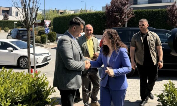 Labinot Tahiri pret Osmanin: E gatshme për t’i dhënë më të mirën vendit, më tha ‘‘Call me’’ nëse unë apo qytetarët kemi telashe