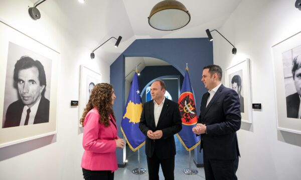 Osmani njofton se Lulzim Zeneli është rikthyer në LDK: Kosova ka nevojë për bashkim të vlerave, përvojës dhe njerëzve