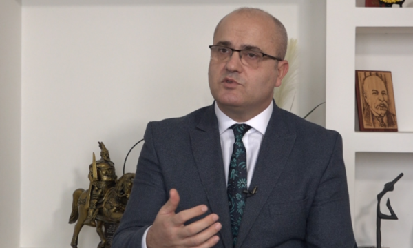 Haxhi Avdyli i përgjigjet Guxo: Jo 3 probleme më pak, por 100 mijë e 786 vota më pak
