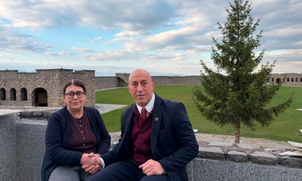 “Një jetë plotë dhimbje” – Haradinaj me urim emocional për ditëlindjen e Nënës Rukë