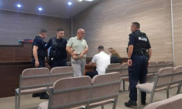 Mbrojtja kërkon lirimin e Ekrem Bajroviqit nga akuza për krime lufte në Istog, i akuzuari thotë që s’kreu vepër penale