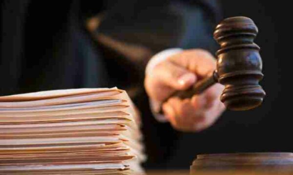 Prokuroria kërkoi paraburgim, Gjykata vendos arrest shtëpiak për 7 të dyshuarit për ryshfet
