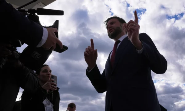 SHBA-ja dhe Irani ende po negociojnë për “disa pika të formulimit”, thotë JD Vance