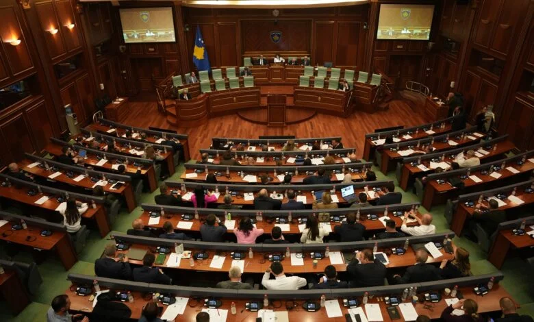 Kush janë ish-deputetët më aktiv në Kuvend sipas raportit të IKD-së?