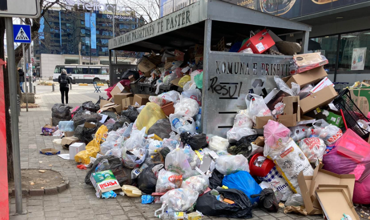 KRM “Pastrimi”: 500 euro gjobë për hedhjen e mbeturinave në hapësira publike