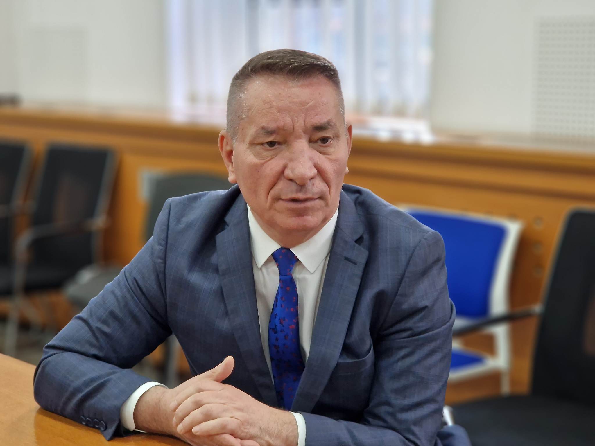 Pal Lekaj nuk kandidon për deputet, thotë se po lë hapësirë për figura të reja