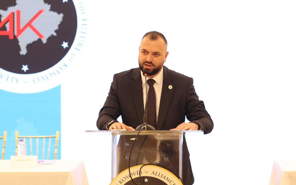 Nesër varroset Rifat Stojkaj, sekretari i AAK-së në Deçan
