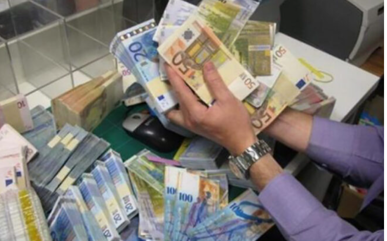 Si i mashtroi “peshkaqeni” kosovar 1600 firma zvicerane – dhe përfitoi gati 1 milion franga