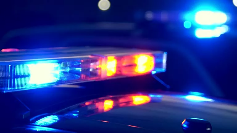 Të shtënat me armë pranë gjykatës në Pejë, policia jep detaje