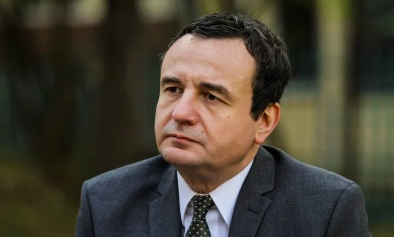 Albin Kurti me gruan e tij deklarojnë mbi 72 mijë € të hyra vjetore, 530 mijë € banesë në Norvegji dhe mbi 19 mijë e 500 € kursime