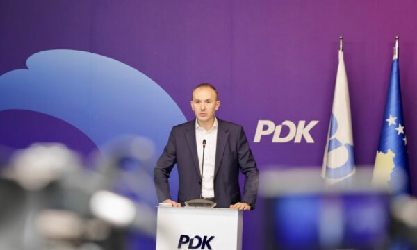 Mustafa i PDK’së: VV ka pasur synimin përgatitje për zgjedhje, u dhanë premtimet e njëjta
