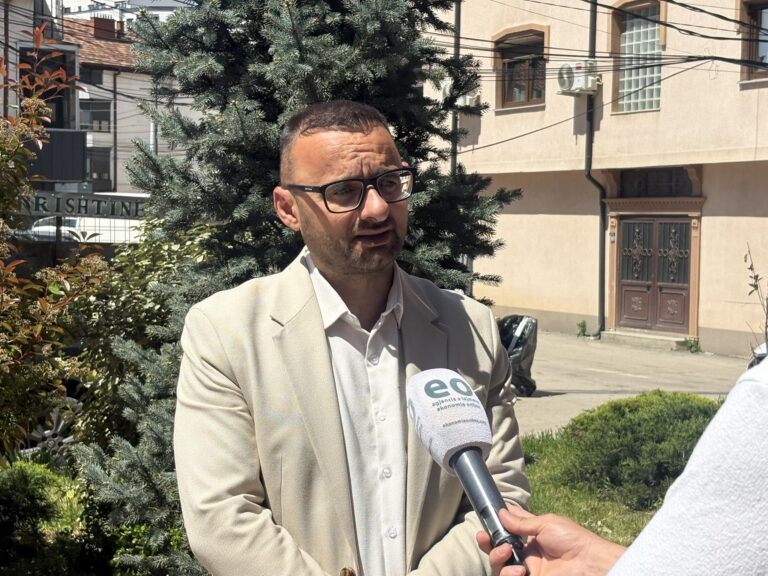 Avokati Jashari thotë se shtyrja e aktgjykimit ndaj ish-krerëve të UÇK-së e thellon padrejtësinë