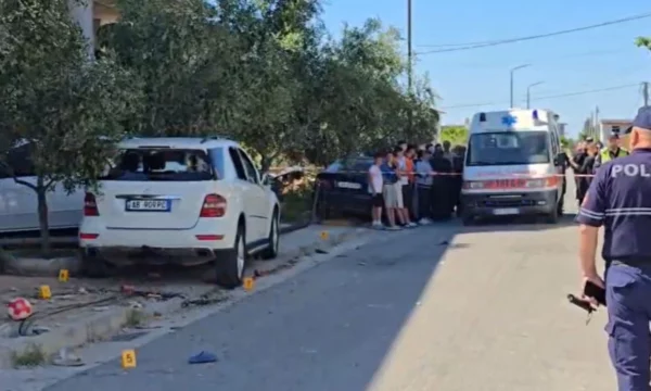 Babai i 8-vjeçarit që u plagos në aksidentin tragjik në Durrës: Po i kërkon shokët, mendon se janë gjallë