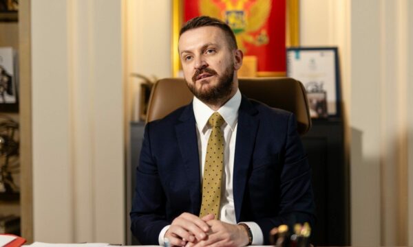 Deklarata e komunës malazeze për ‘çnjohjen’ e Kosovës, Ministri Duka: Për keqardhje, s’jam i befasuar