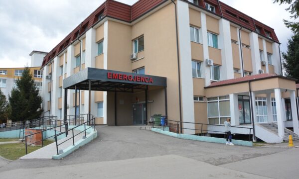Spitali i Gjakovës del me njoftim për vdekjen e 30 vjeçarit: Viktima u pranua pa shenja jete