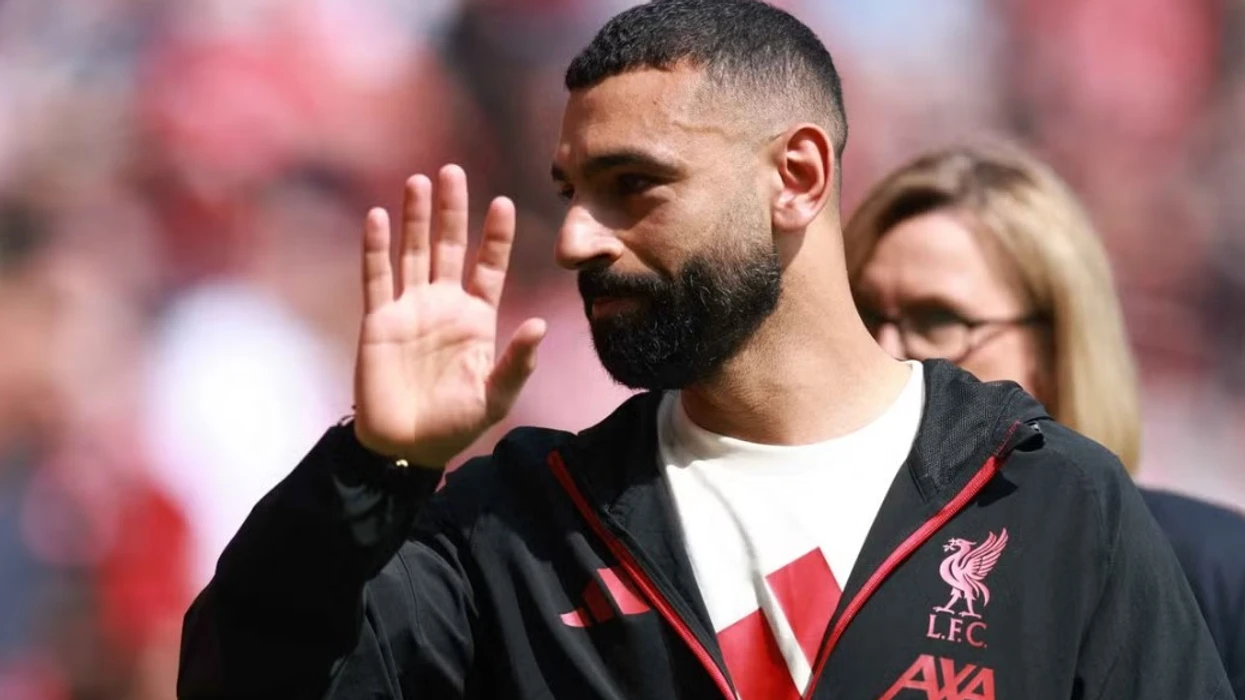 Mohamed Salah e thumbon trajnerin Arne Slot në deklaratën “e dhimbshme” të Liverpoolit