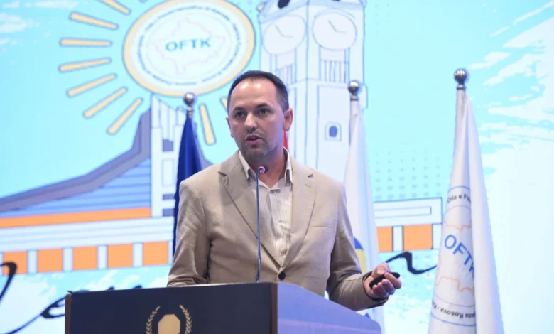 Iu bashkua Vjosa Osmanit, Kodra jep dorëheqje nga Shoqata për të Drejtat e Pacientëve