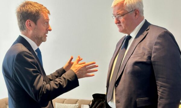 Ministri Hoxha takim me homologun Ukrainas: Në Qershor Tirana mirëpret ministerialin për Ukrainën