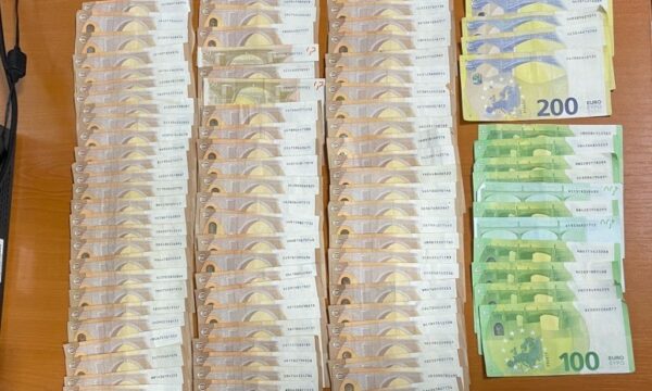 ‘‘Sekuestrimi më i madh historik i valutës së huaj’’, Dogana e RMV konfiskon 500 mijë euro në pikën kufitare Tabanoc, detaje