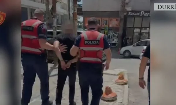 Dy operacione në 24 orë, Policia kap në Kavajë dhe Durrës dy persona të shpallur në kërkim ndërkombëtar