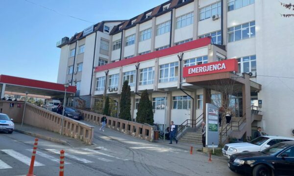 Një grua nga Fushë Kosova vdes në QKUK, rasti po hetohet