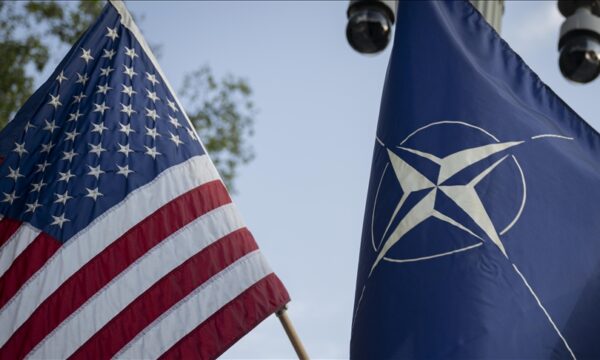 NATO thotë se po punon me SHBA për ta kuptuar pse po i largojnë 5 mijë ushtarë nga Gjermania