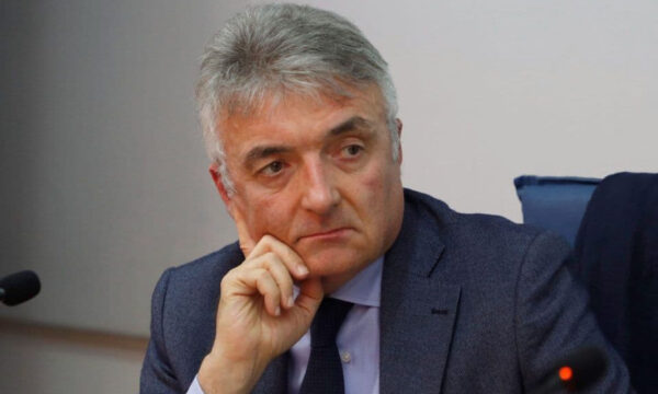 Ish-ministri malazias: Me njohjen e Kosovës e dëshmuam se ishim të pavarur nga Serbia