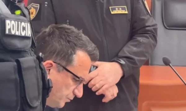 Veliaj në seancën kundër prokurorit të SPAK: Unë mund të survejohem e arrestohem, por nuk lejohem t’i drejtohem gjykatës